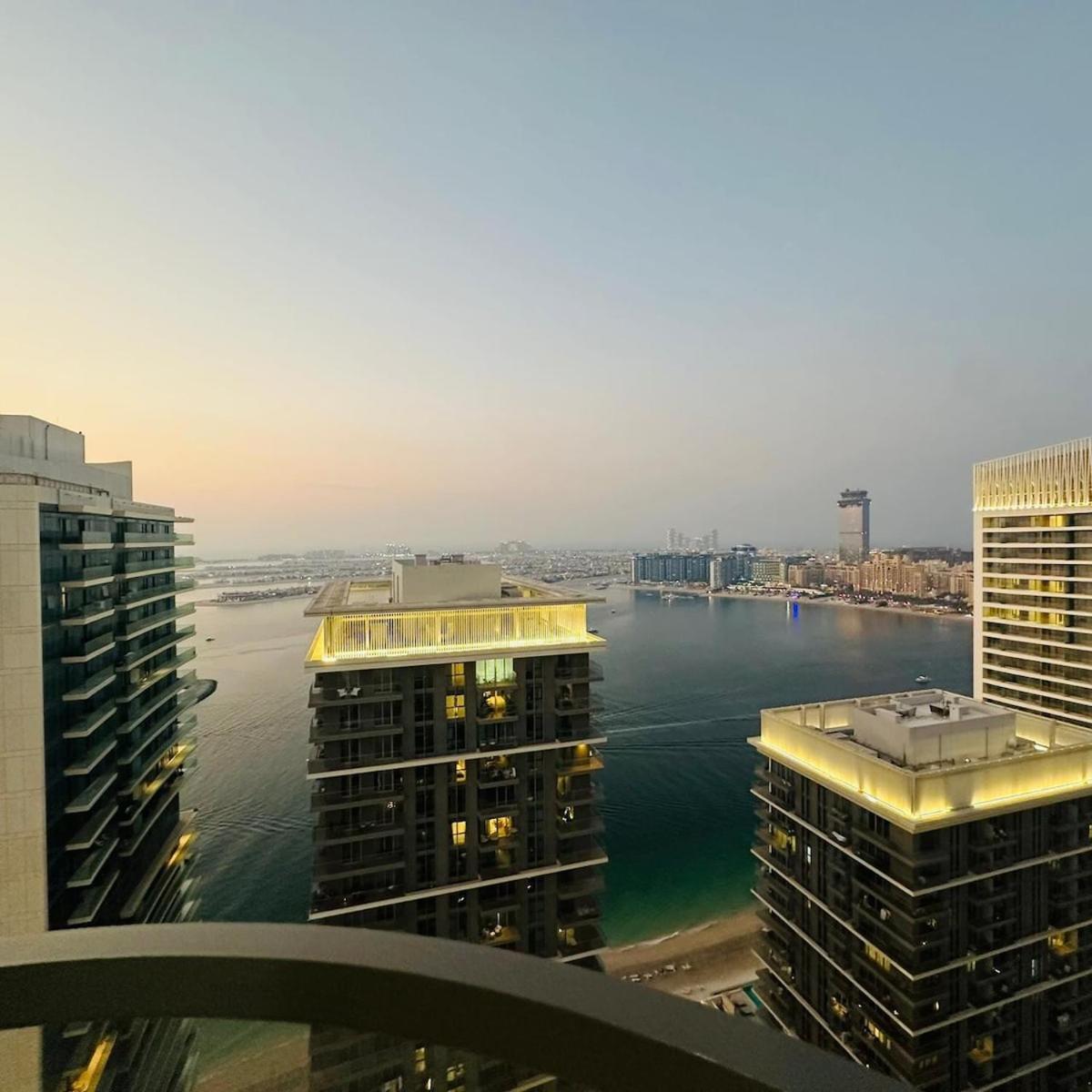 Apartment Amakin Beachfront Palm Jumeirah Marina Vista 2 *