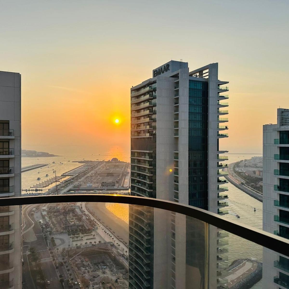 Apartment Amakin Beachfront Palm Jumeirah Marina Vista 2