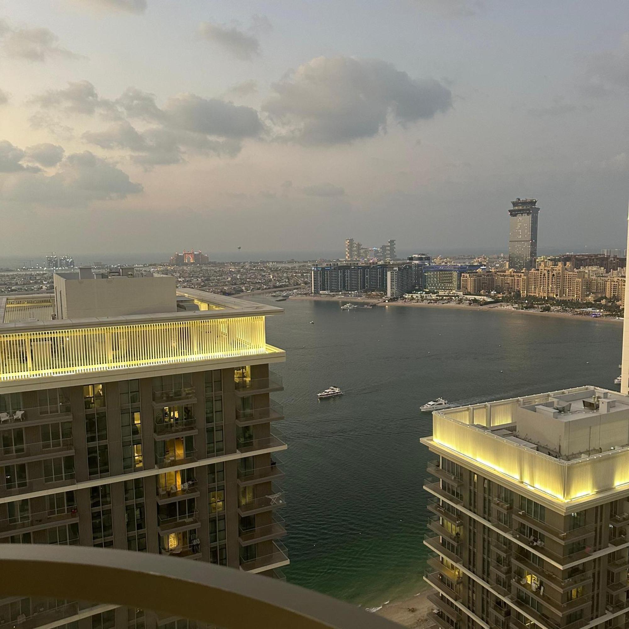 Apartment Amakin Beachfront Palm Jumeirah Marina Vista 2