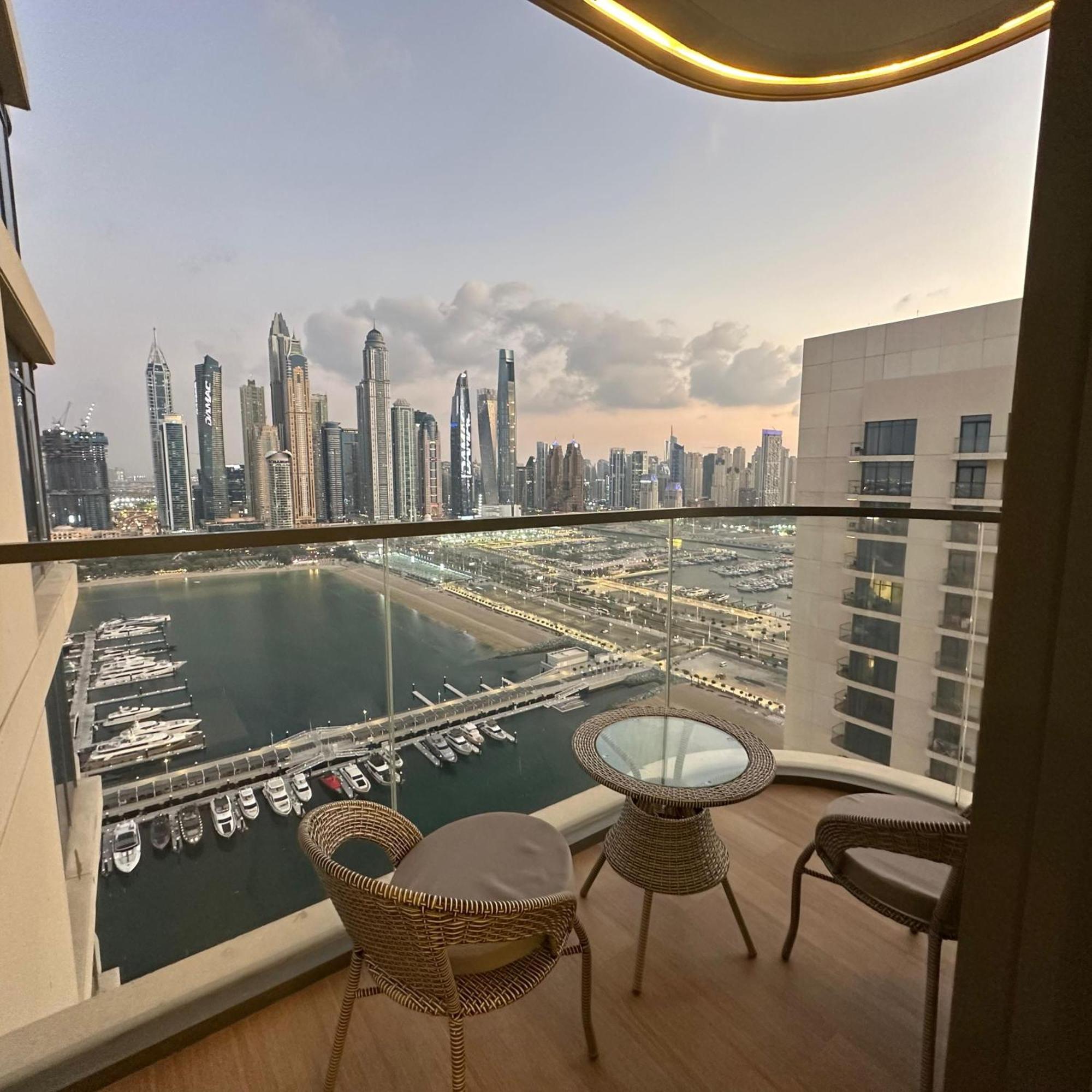 Amakin Beachfront Palm Jumeirah Marina Vista 2 Apartment Dubai