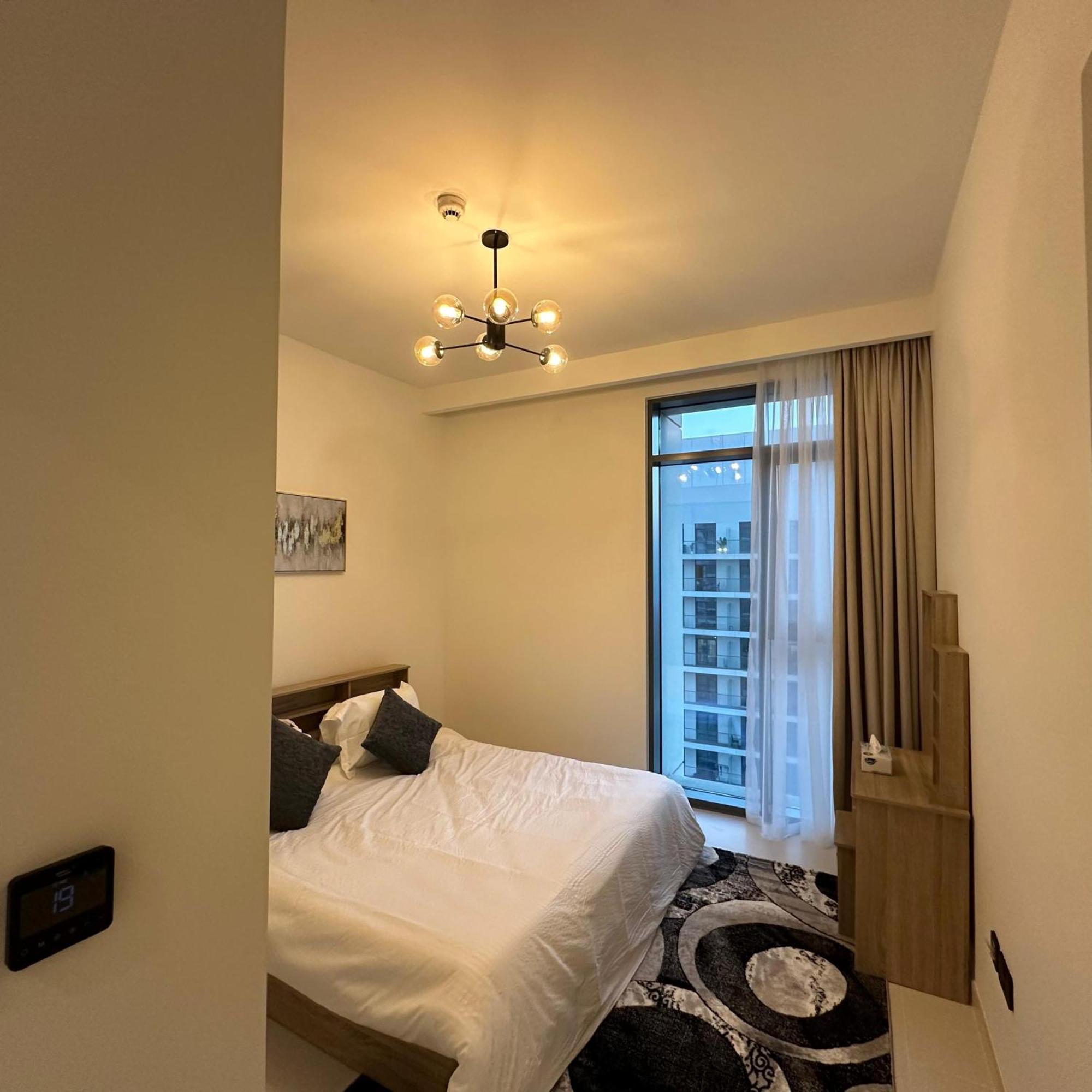 Apartment Amakin Beachfront Palm Jumeirah Marina Vista 2 Dubai