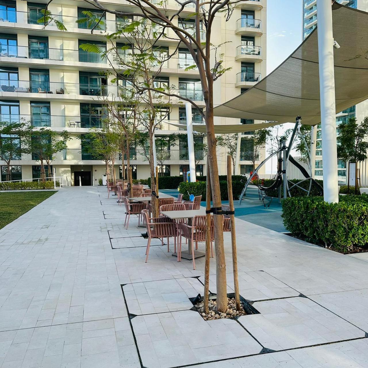 Amakin Beachfront Palm Jumeirah Marina Vista 2 Apartment Dubai