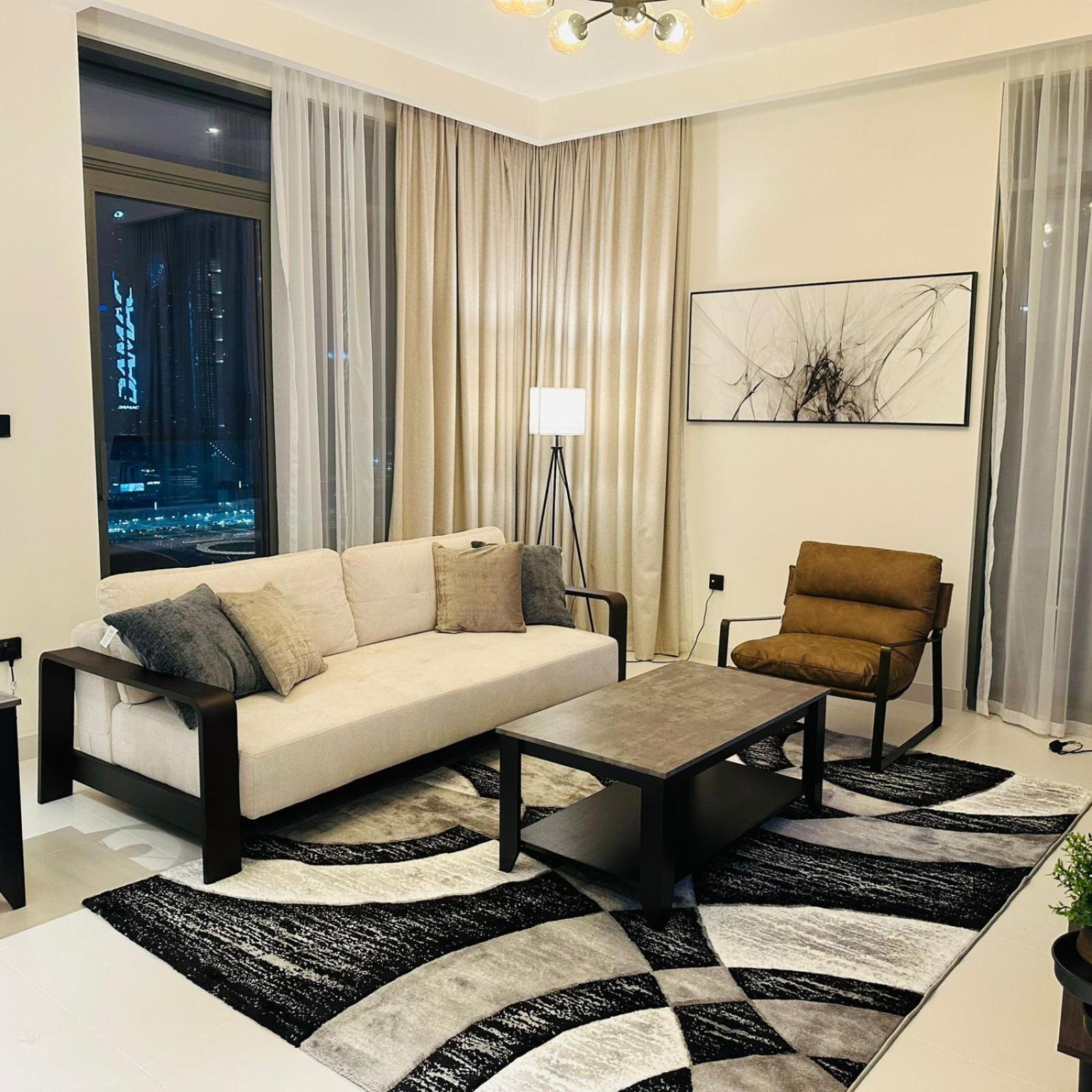 Apartment Amakin Beachfront Palm Jumeirah Marina Vista 2 Dubai