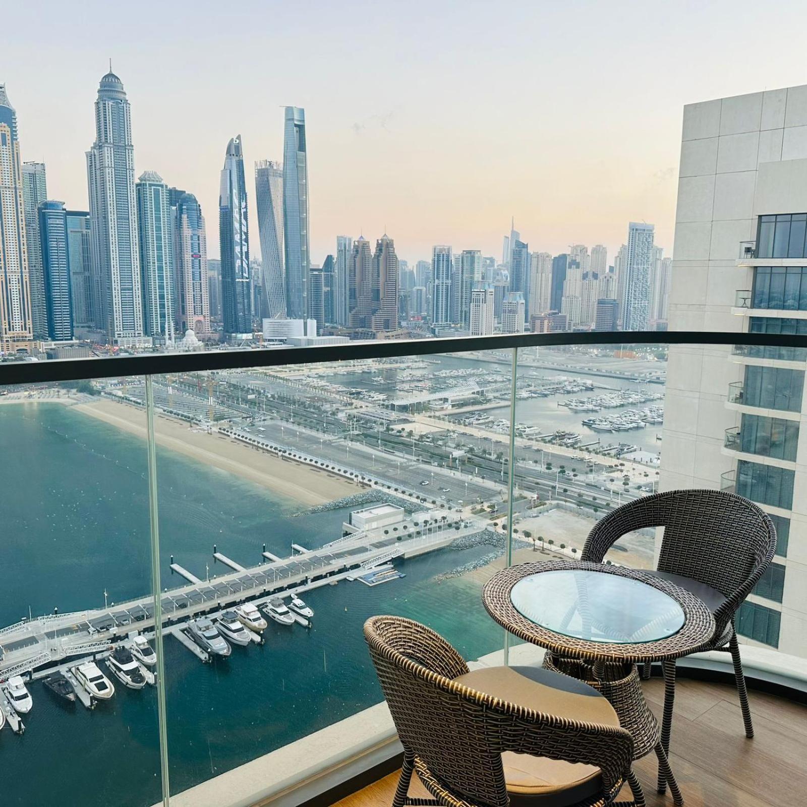 Apartment Amakin Beachfront Palm Jumeirah Marina Vista 2