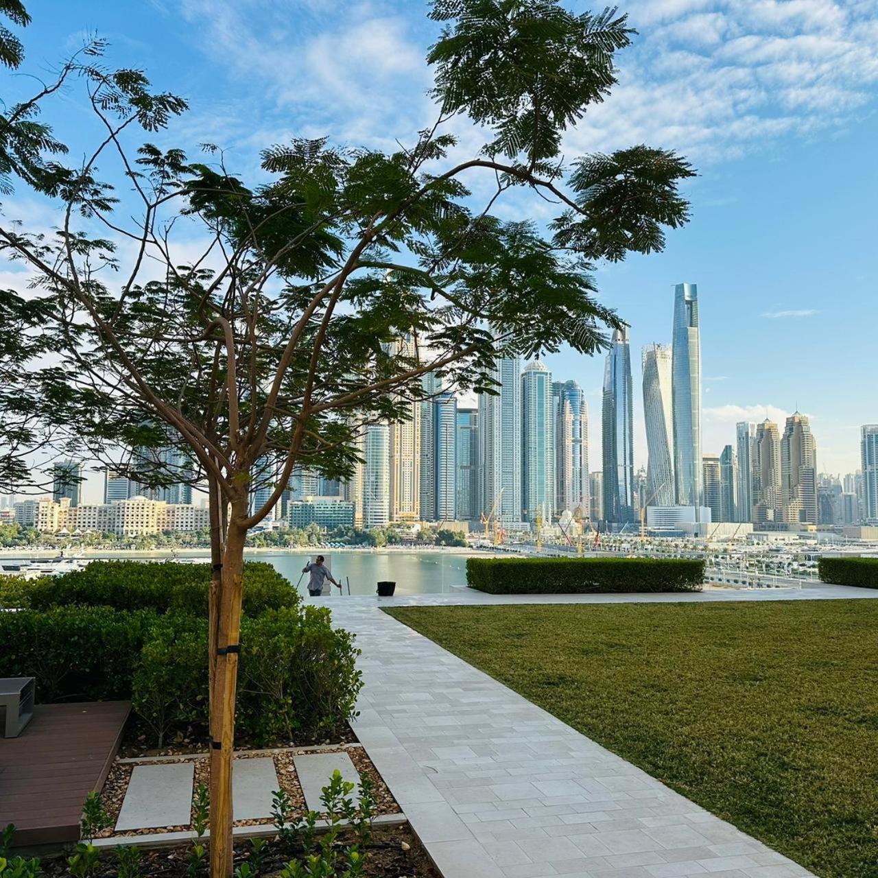 Apartment Amakin Beachfront Palm Jumeirah Marina Vista 2 Dubai