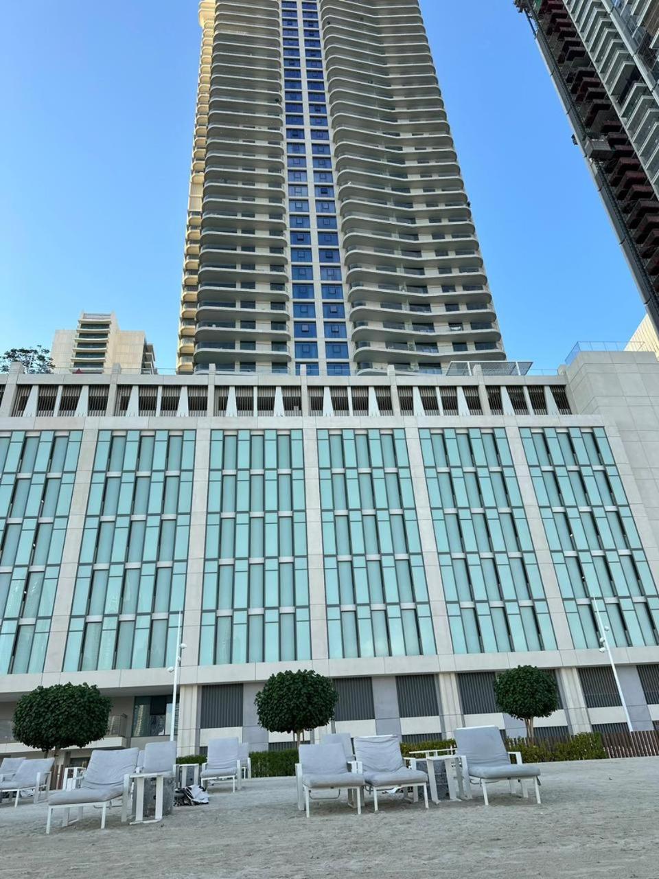 Apartment Amakin Beachfront Palm Jumeirah Marina Vista 2 Dubai