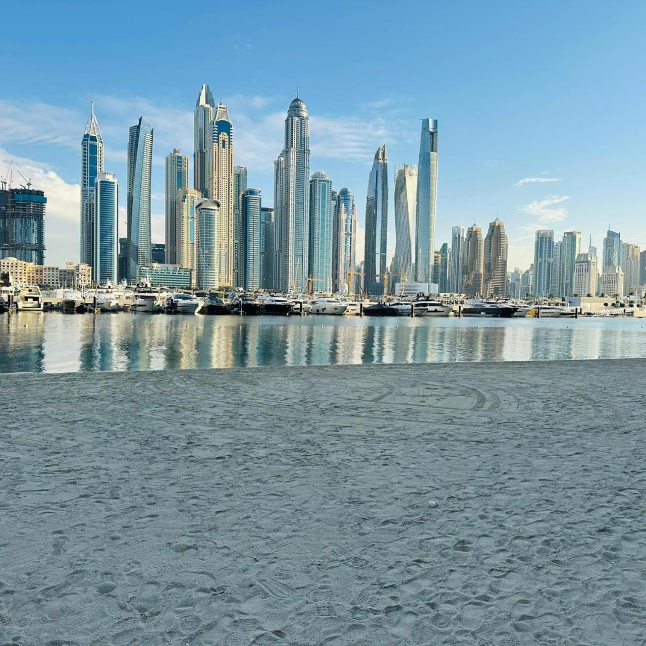 Apartment Amakin Beachfront Palm Jumeirah Marina Vista 2